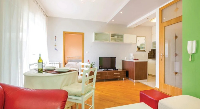 Nice Home in Rijeka With Wifi and 1 Bedrooms, Забронировать Отель Риека Приморско-Горанская жупания