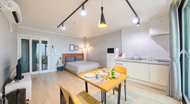 Номер Standard c 1 комнатой Yeosu Harushimpyo Pension