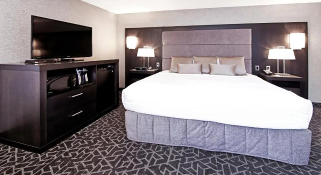 Люкс Best Western Plus Banff International Lodge