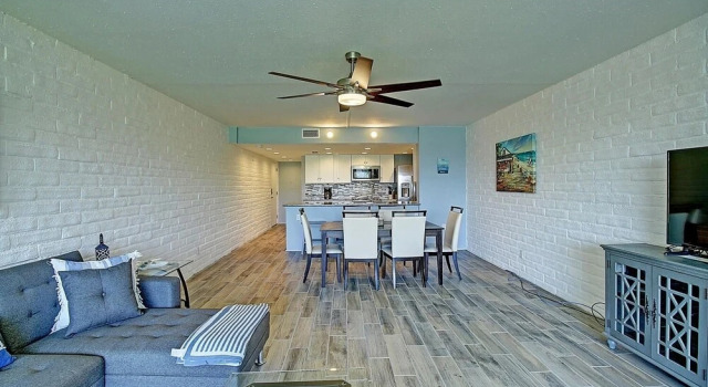 Salty Days Getaway 1 Bedroom Condo by Redawning