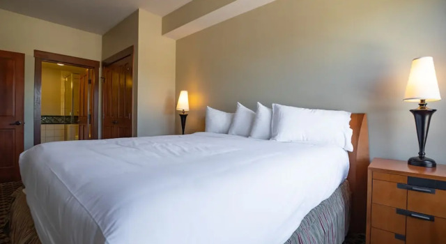 Двухместный номер Standard с 2 комнатами с балконом The Village at Palisades Tahoe