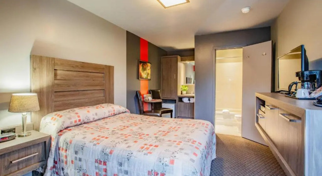 Двухместный номер Standard Hotel et Motel Le Chateauguay