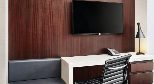 Двухместный номер Courtyard by Marriott Long Island City/New York Manhattan View