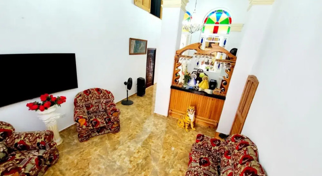 Alexander B&B, Забронировать Отель «постель и завтрак» Гавана Гавана, рядом с Старая площадь