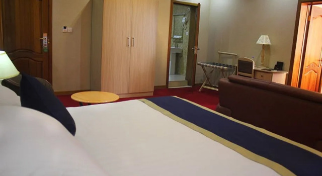Hillview Hotel & Apparts