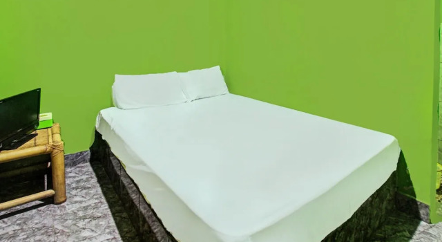 Номер Standard Hotel O Ashooy HomestayNearWisata Desa sedau