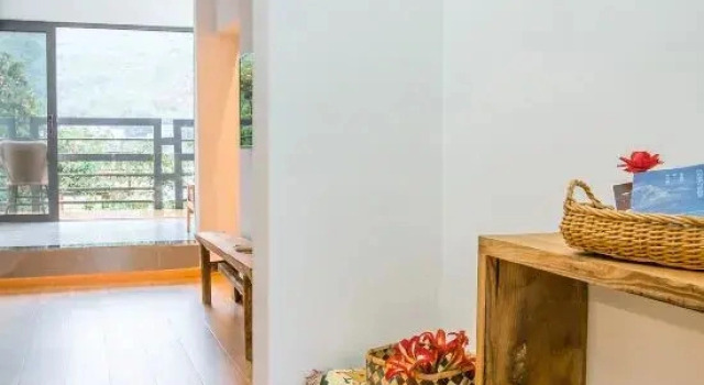 Familie Suite mit Balkon Home Inn