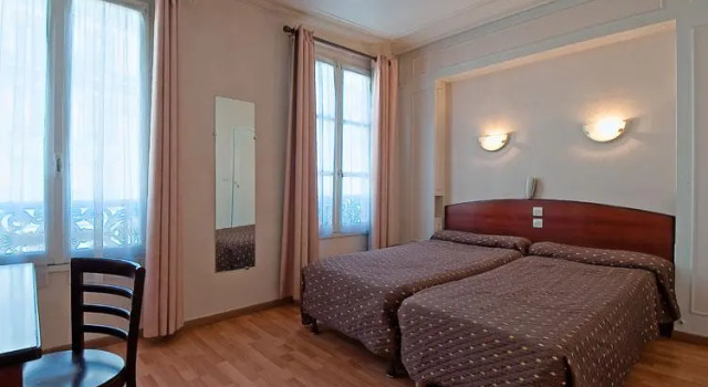Hotel Saint Quentin, Забронировать Отель 10-й округ: Республика Париж, рядом с Бон Нувель