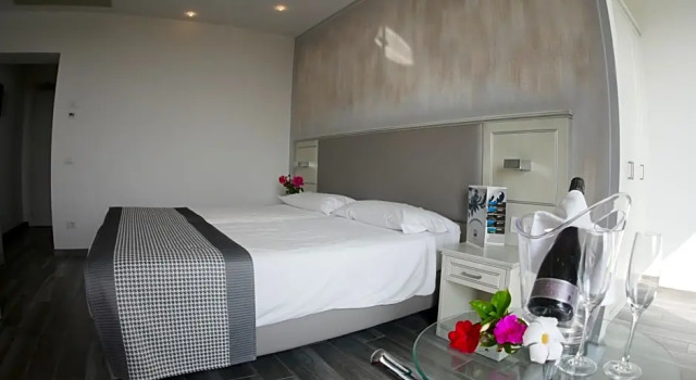 Номер Comfort Hotel Villa Paradiso Suite