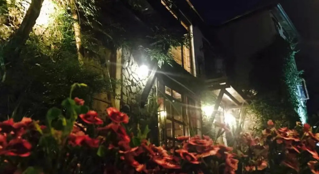 Deqing Mogan Mountain Jianxi Villa, Prenota Villa Deqing Zhejiang