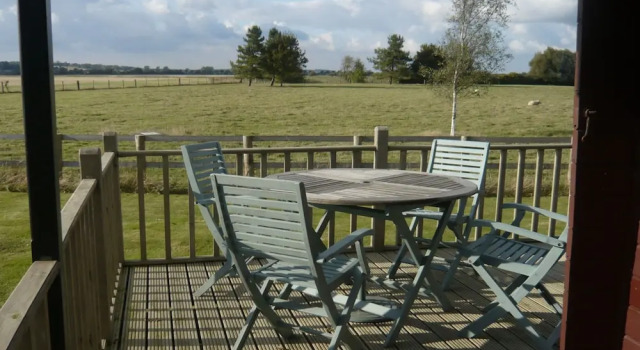 Шале Cosy Pine Lodge With far Reaching Country Views and Large sun Deck