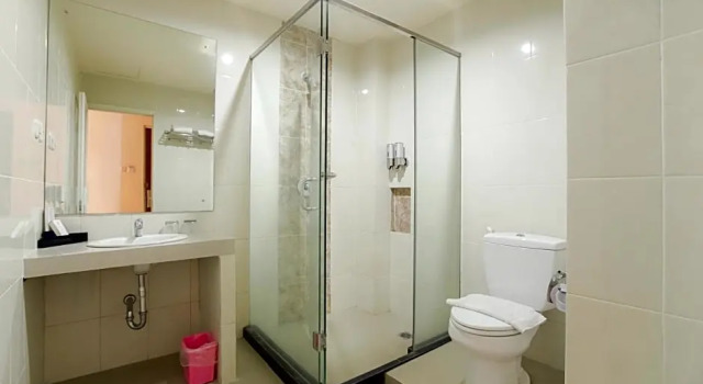 Suite junior Halogen Hotel Airport Surabaya