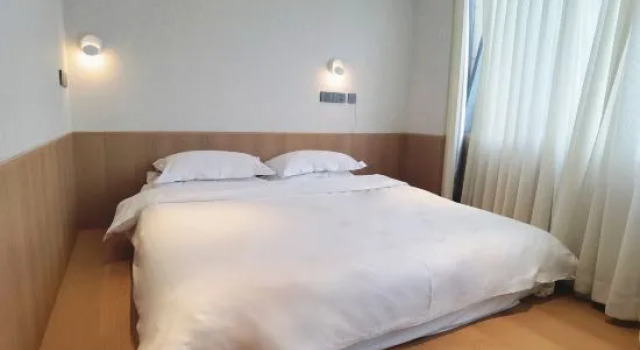 Семейный люкс Business Beijing Jizhong Taurus Hotel