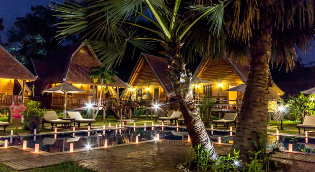 Семейный номер Deluxe Angkor Heart Bungalow