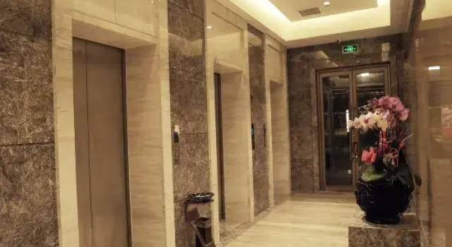 Wanrui Seasons Hotel, Rezervovat Hotel Hotely v Chuzhou s parkováním, Parkování