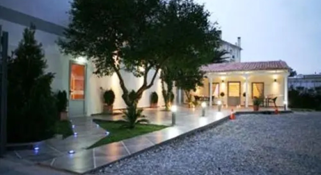 Omiros Luxury Hotel