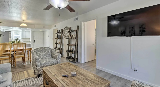 Downtown Gilbert Condo w/ Screened Porch!, Брондау Пәтер Gilbert Phoenix Metropolitan Area