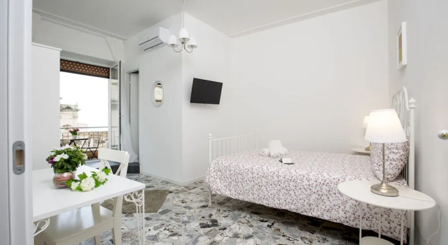 Номер Deluxe с балконом и с видом на океан Maison Ortigia