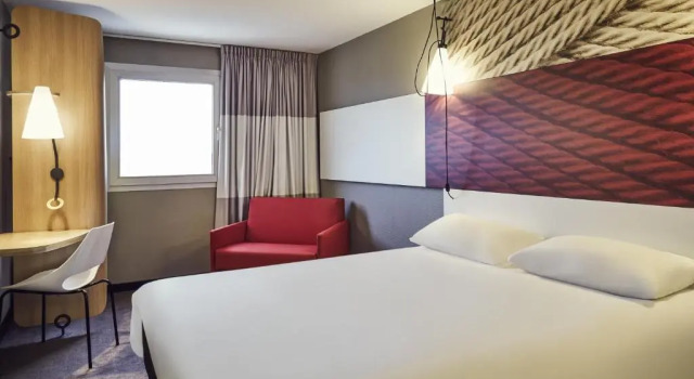 Трёхместный номер Standard ibis Toulon La Valette