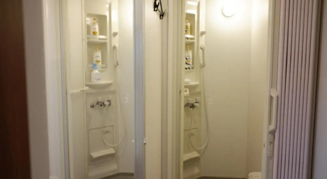 Кровать в общем номере (женский номер) Fukuoka Guest House Jikka