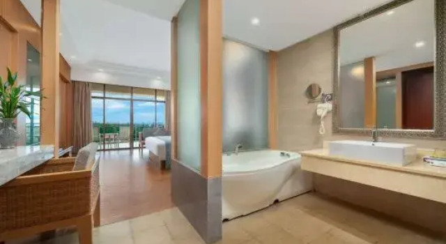 Люкс Deluxe GEM Hotel (Dongfang Haitang Park)