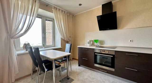 Апартаменты EasyRent на улице Аэродромная 72а