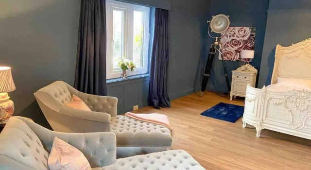 Stunning Property set in own private grounds