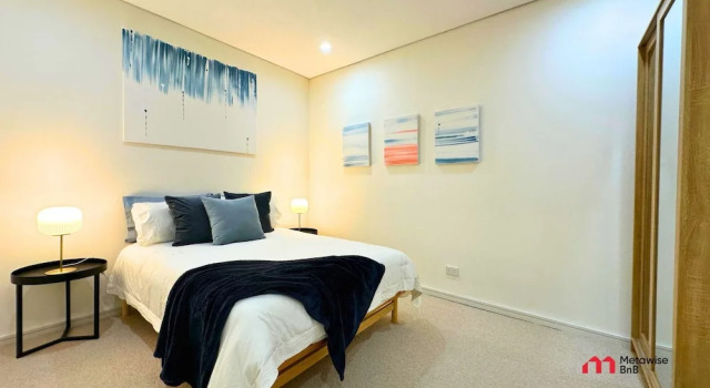 Апартаменты Metawisebnb 2BR Industrial Charm in Petersham