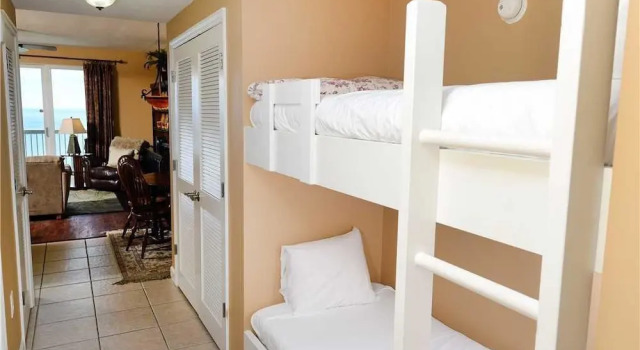 Seychelles 1307 - One Bedroom Condo, Book Hotel Hoteller i Lower Grand Lagoon med parkering, Parkering