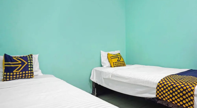 Economy Twin room Hotel O Amazon Homestay Syariah 2