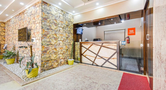 FabExpress Vega, Rezervovat Hotel Electronic City 