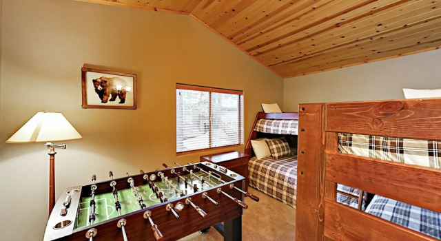 585 Golden West Drive Home 3 Bedrooms 2 Bathrooms Home, Rezerwuj Dom wakacyjny Big Bear Lake Stany Zjednoczone