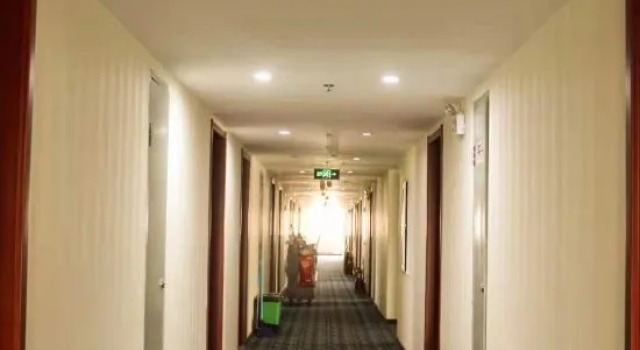 Youchao Hotel, Book Hotel Hoteller i Beijing Province med parkering, Parkering