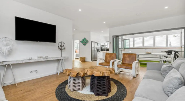 Коттедж с 3 комнатами Azur Byron Bay