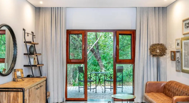 Номер Luxury Kruger Gate Hotel