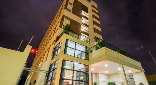 Golden Plaza Hotel by Easy Class