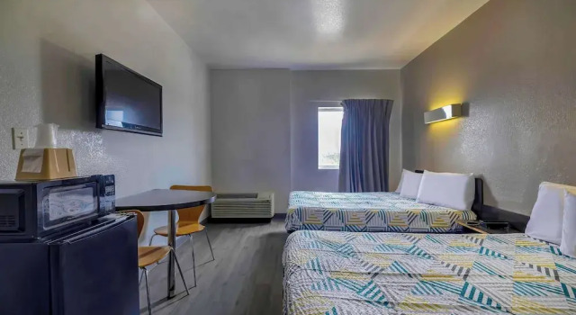Четырёхместный люкс Standard Motel 6-Cedar Park, TX