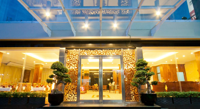 Diamond Hotel, Buchen Sie Hotel Hotels in Kandal mit Parkplatz, Parkplätze