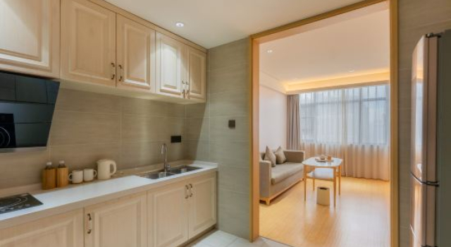 Люкс Deluxe Ji Hotel Kunming Huancheng Bei Road