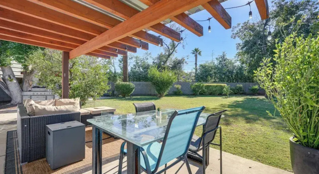 Коттедж 1 Mi to Dtwn & Mill Avenue! Home w/ Outdoor Oasis