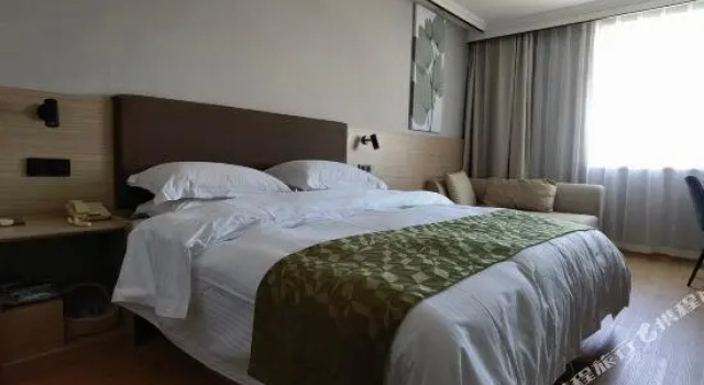 Двухместный номер Business GreenTree Inn ShangHai Car Piers Studio Express Hotel