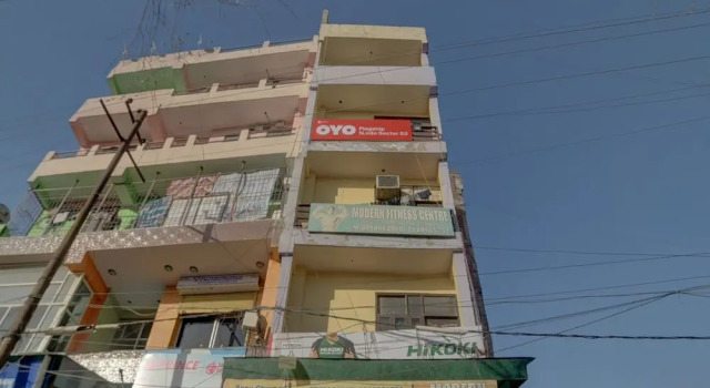 Oyo Flagship 30552 Sector 53