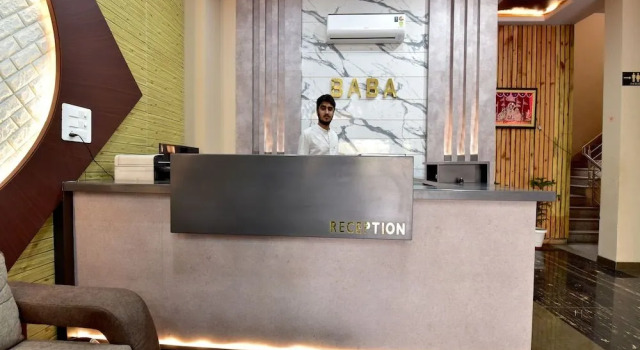OYO 23085 Baba Hotel