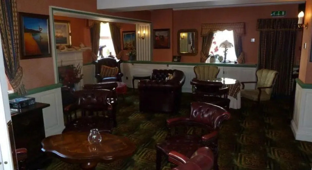 Quarterdeck Hotel, Boek Hotel Poole Dorset
