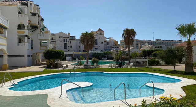 Апартаменты Roquetas Beach Apartment