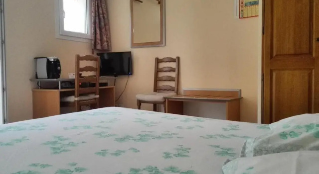 Auberge du Grand Chêne, Prenota Ostello Ostelli a Alvernia, Ostello