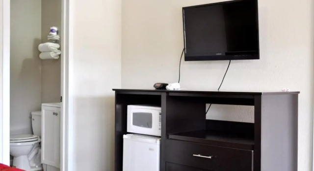 Четырёхместный номер Standard Andrews Motor Inn