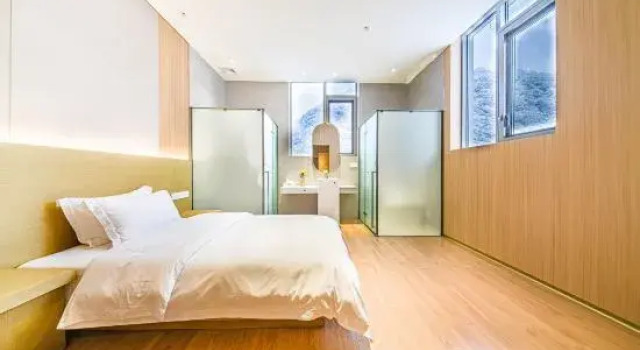 Люкс Premier Holiday Inn Nantian Lake
