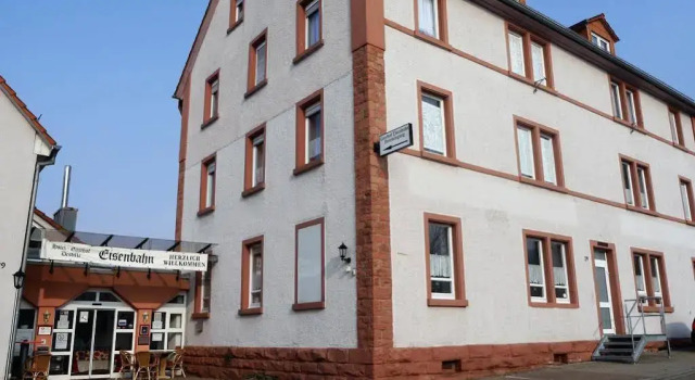 Hotel-Gasthof-Destille-Eisenbahn, Réserver Hôtel Mosbach 