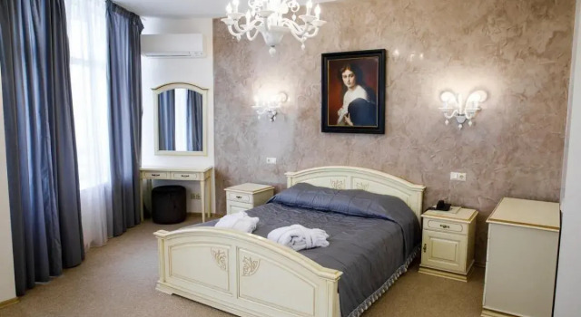 Hotel Kyiv, Book Hotel Pecherskyj Kyiv, near Kiev Dynamo Stadium